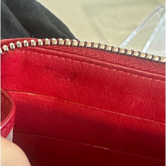 CHANEL caviar skin long wallet red with silver logo comes with COA dustbag & box - Picture 7 of 17
